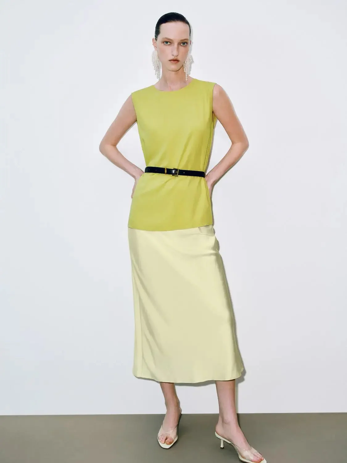 5993-elegant-olive-stretch-fabric-fishtail-slip-skirts-16.webp Elegant Olive Stretch Fabric Fishtail Slip Skirts