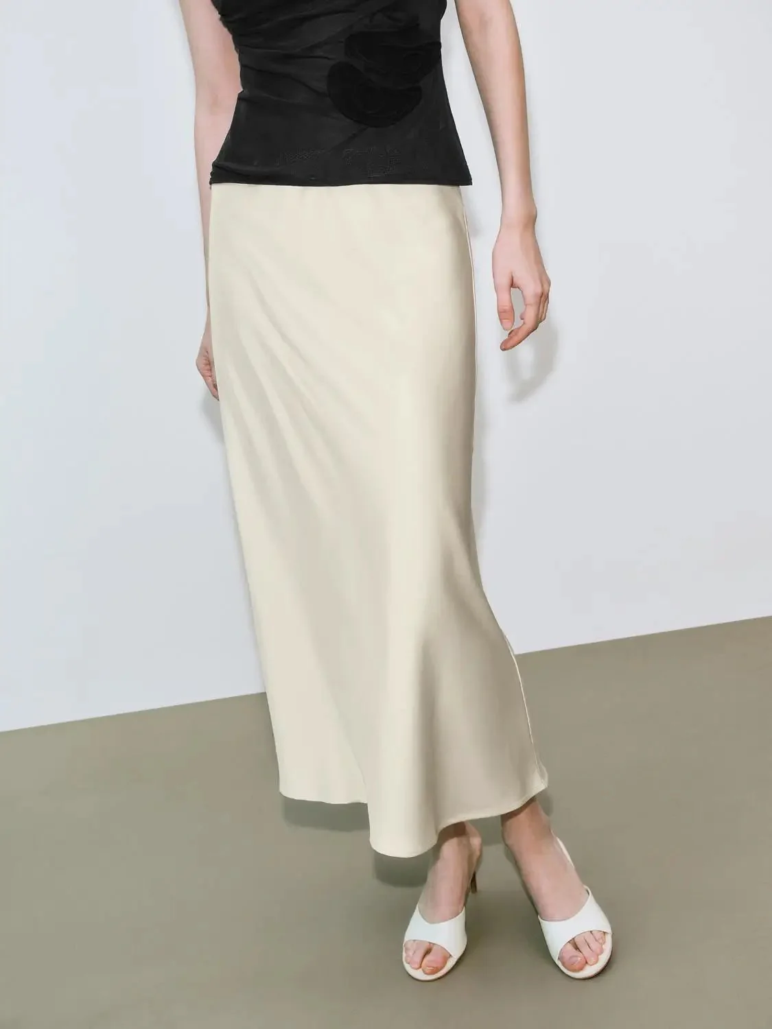 5993-elegant-olive-stretch-fabric-fishtail-slip-skirts-2.webp Elegant Olive Stretch Fabric Fishtail Slip Skirts