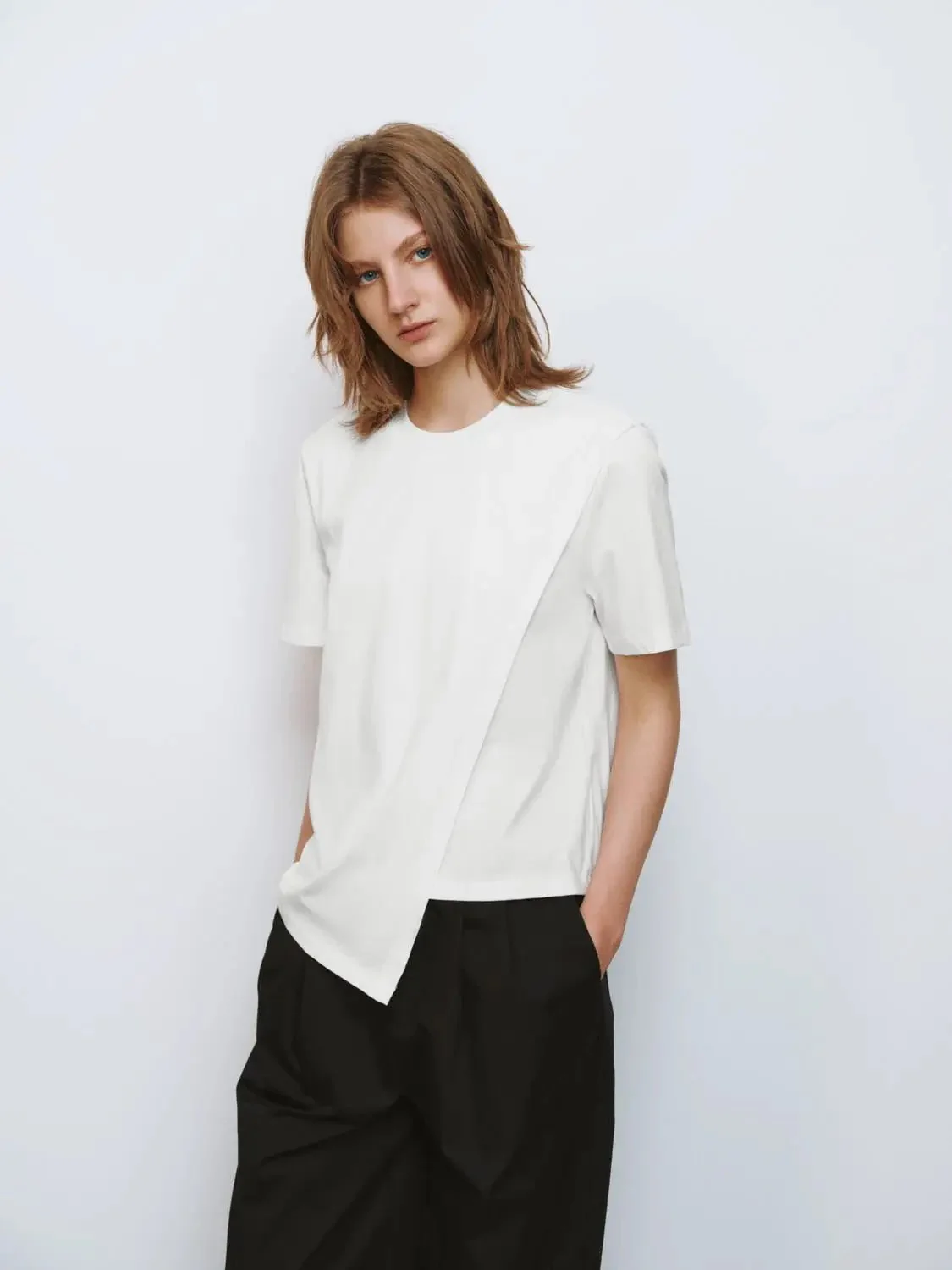 6024-cotton-minimalist-asymmetrical-overlay-t-shirt-2.webp Cotton Minimalist Asymmetrical Overlay T Shirt