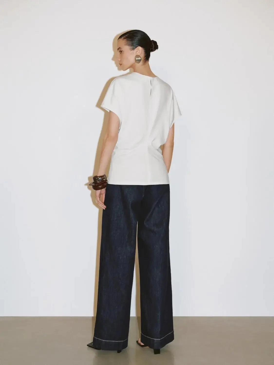 6047-short-sleeve-t-shirts-6.webp Short Sleeve T-Shirts