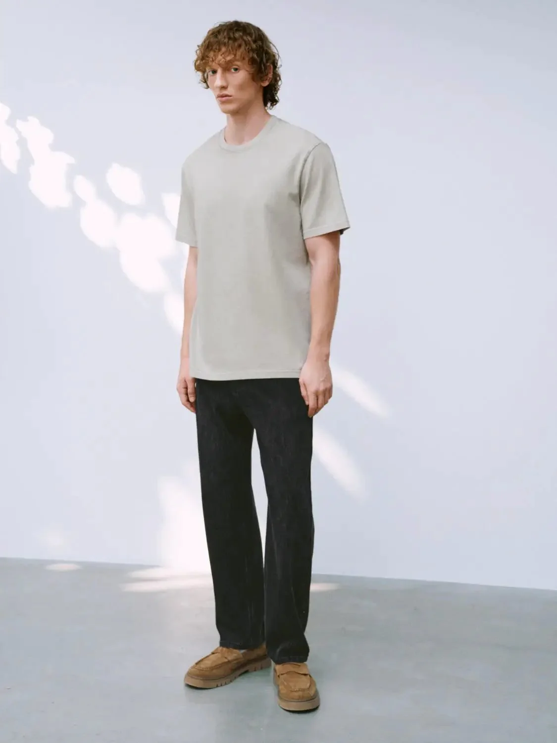 6053-dark-washed-cotton-crew-neck-casual-t-shirts-21.webp Dark Washed Cotton Crew Neck Casual T Shirts