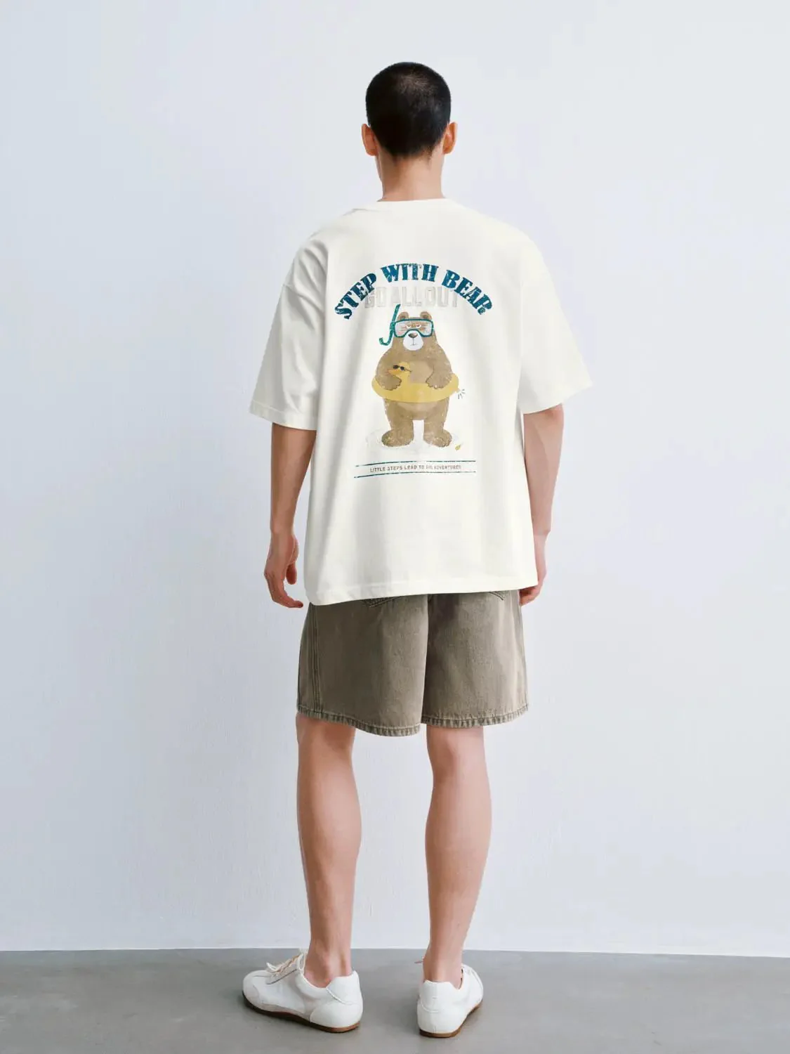 6075-cotton-embroidered-bear-logo-on-chest-t-shirts-6.webp Cotton Embroidered Bear Logo On Chest T-Shirts