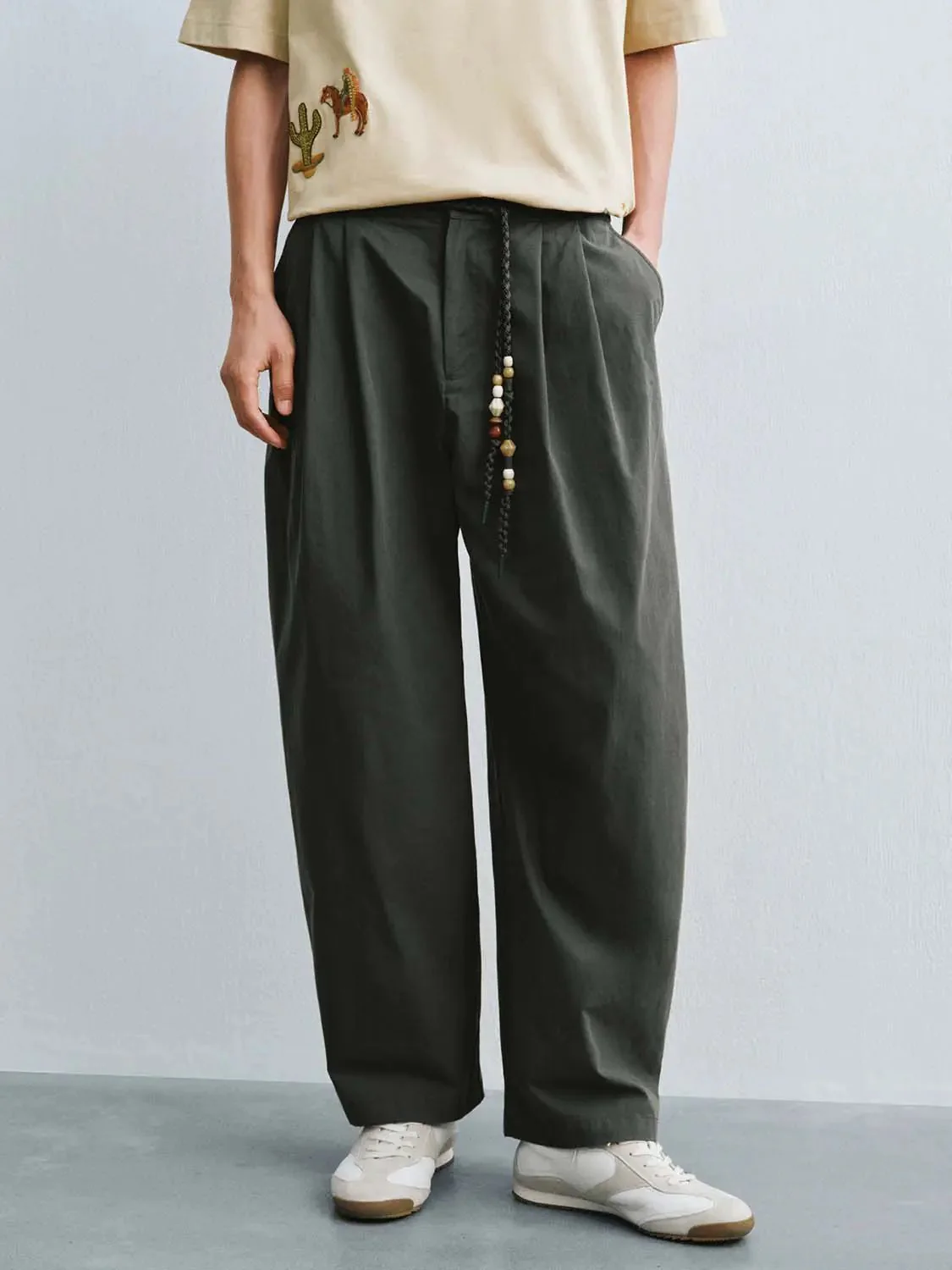 6098-drawstring-contrast-trim-pleated-wide-leg-pants-1.webp Drawstring Contrast Trim Pleated Wide Leg Pants