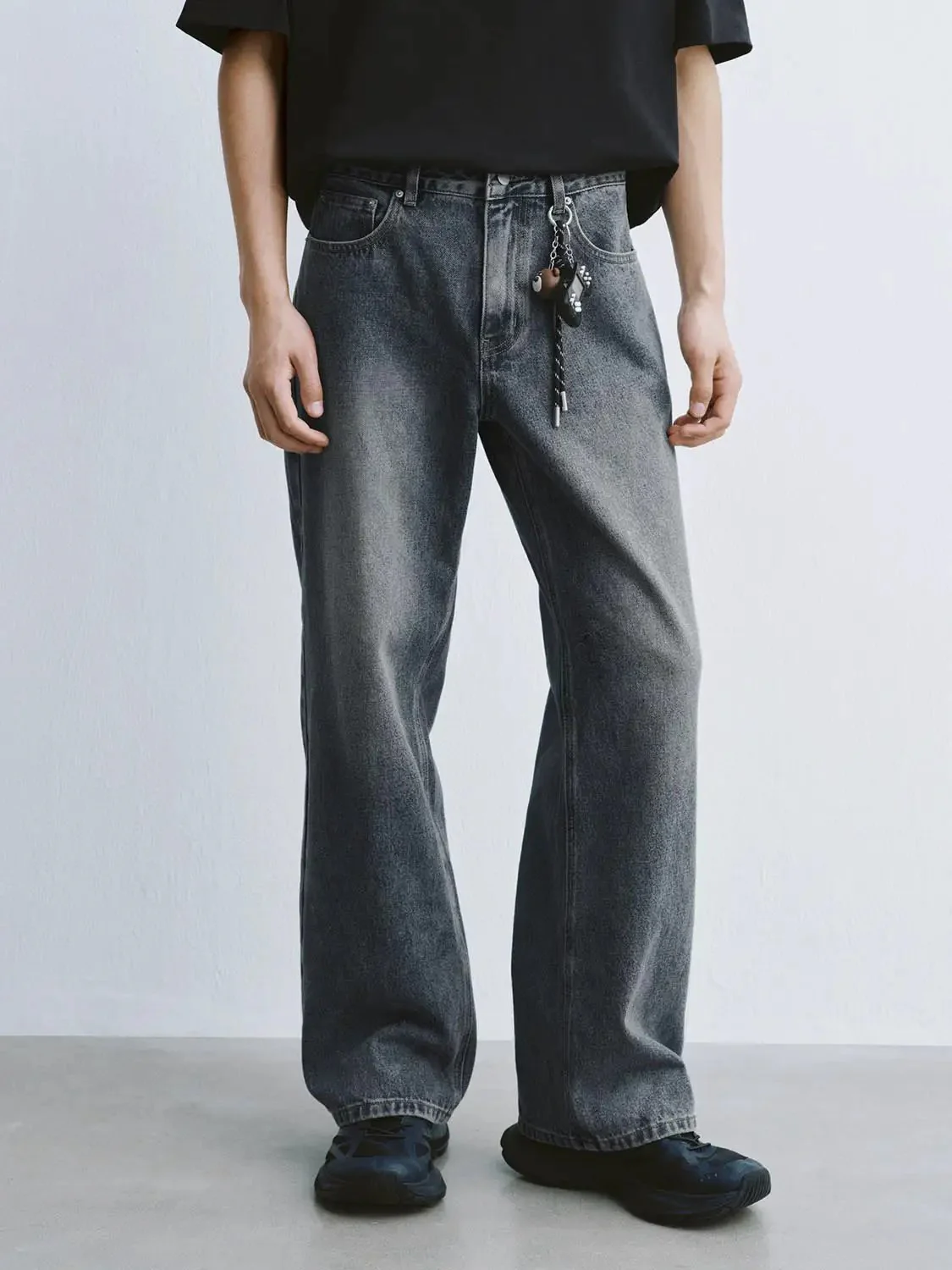 6104-straight-leg-jeans-1.webp Straight Leg Jeans