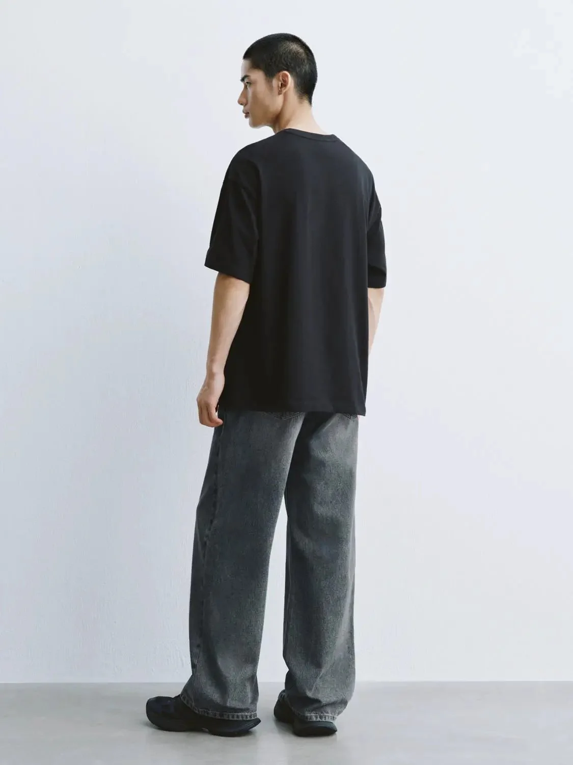6104-straight-leg-jeans-4.webp Straight Leg Jeans