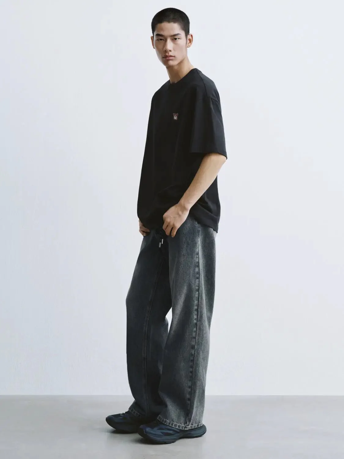 6104-straight-leg-jeans-7.webp Straight Leg Jeans