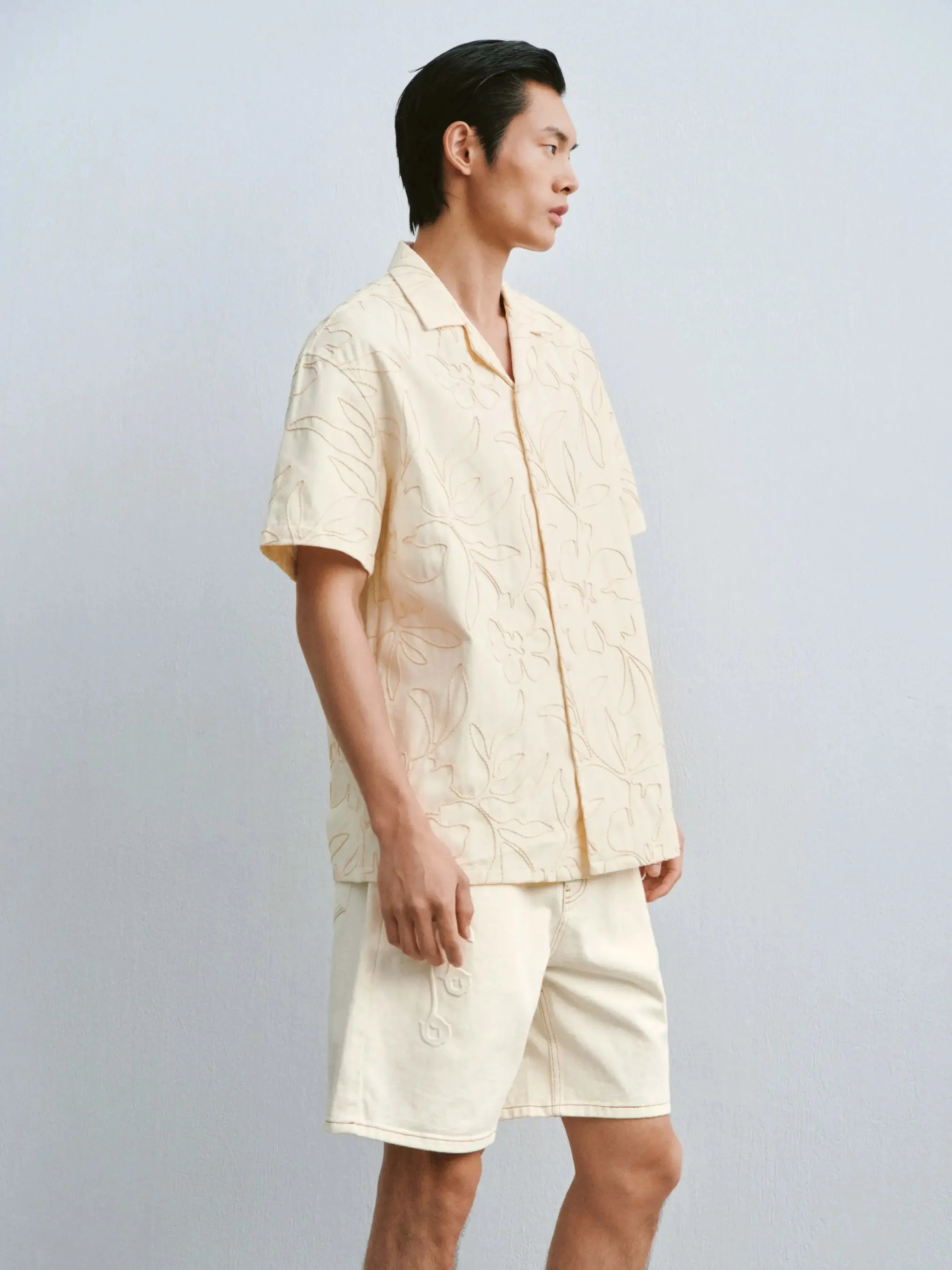 6127-short-sleeve-shirts-2.webp Short Sleeve Shirts