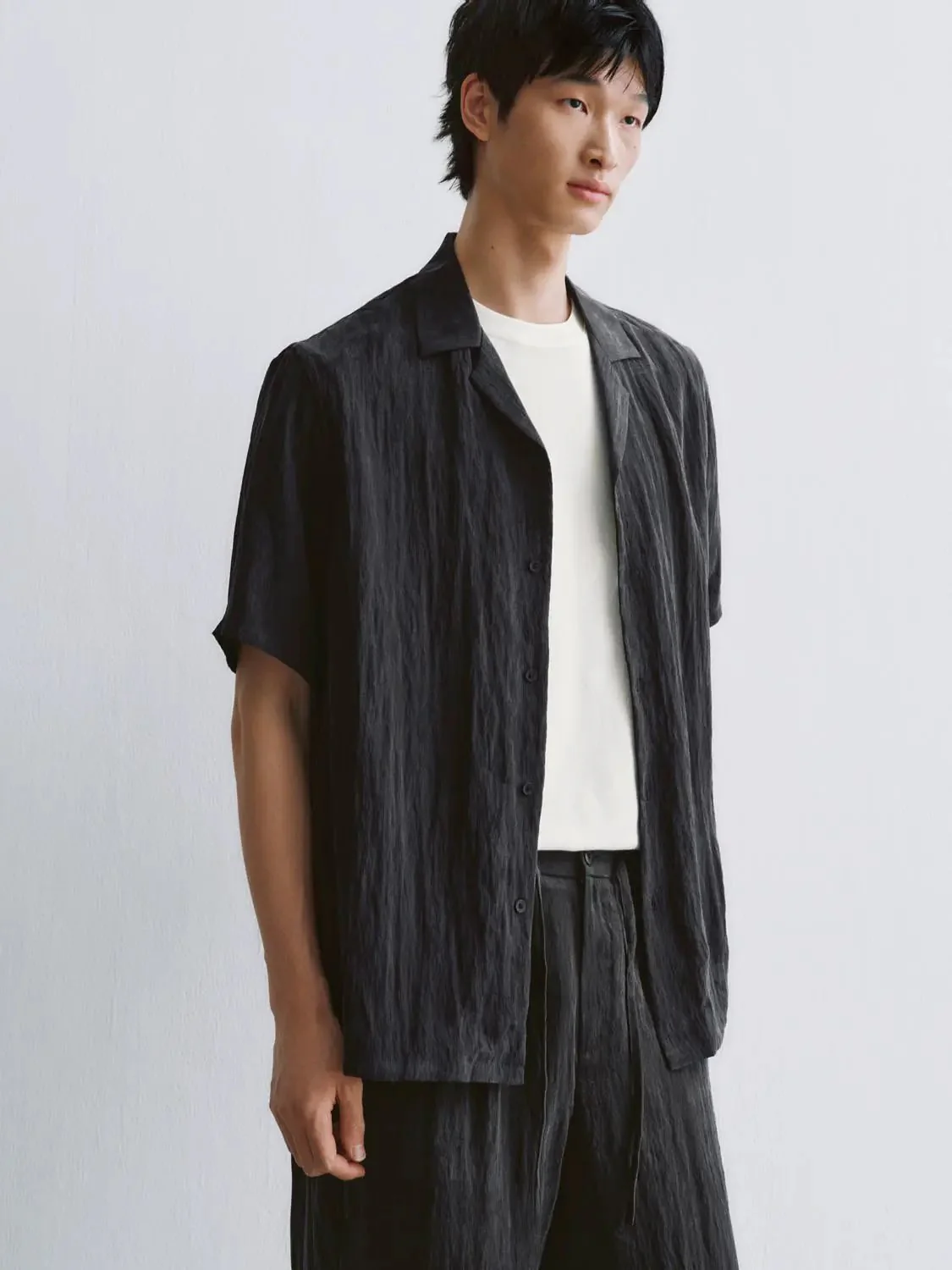 6177-thin-short-sleeve-shirts-non-stretch-lightweight-casual-tops-2.webp Thin Short Sleeve Shirts Non Stretch Lightweight Casual Tops