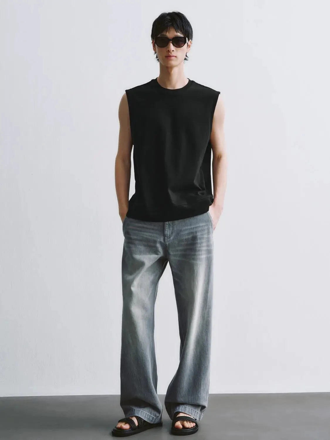 6225-classic-cotton-crew-neck-sleeveless-tank-tops-12.webp Classic Cotton Crew Neck Sleeveless Tank Tops