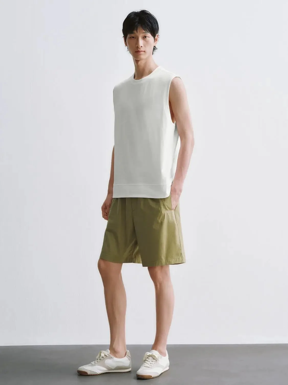 6225-classic-cotton-crew-neck-sleeveless-tank-tops-4.webp Classic Cotton Crew Neck Sleeveless Tank Tops