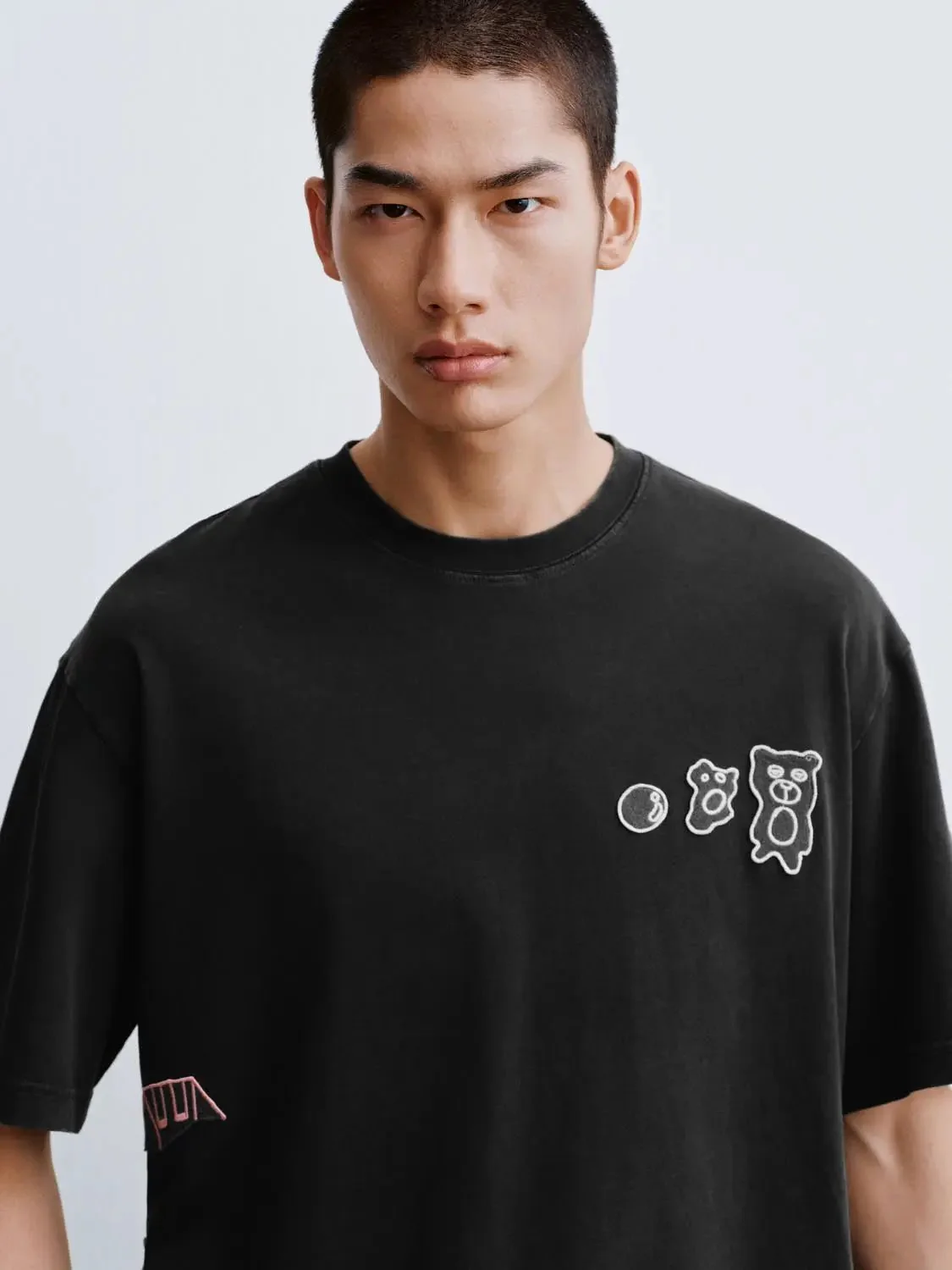 6261-cotton-graphic-tee-with-abstract-doodles-t-shirts-3.webp Cotton Graphic Tee With Abstract Doodles T-Shirts