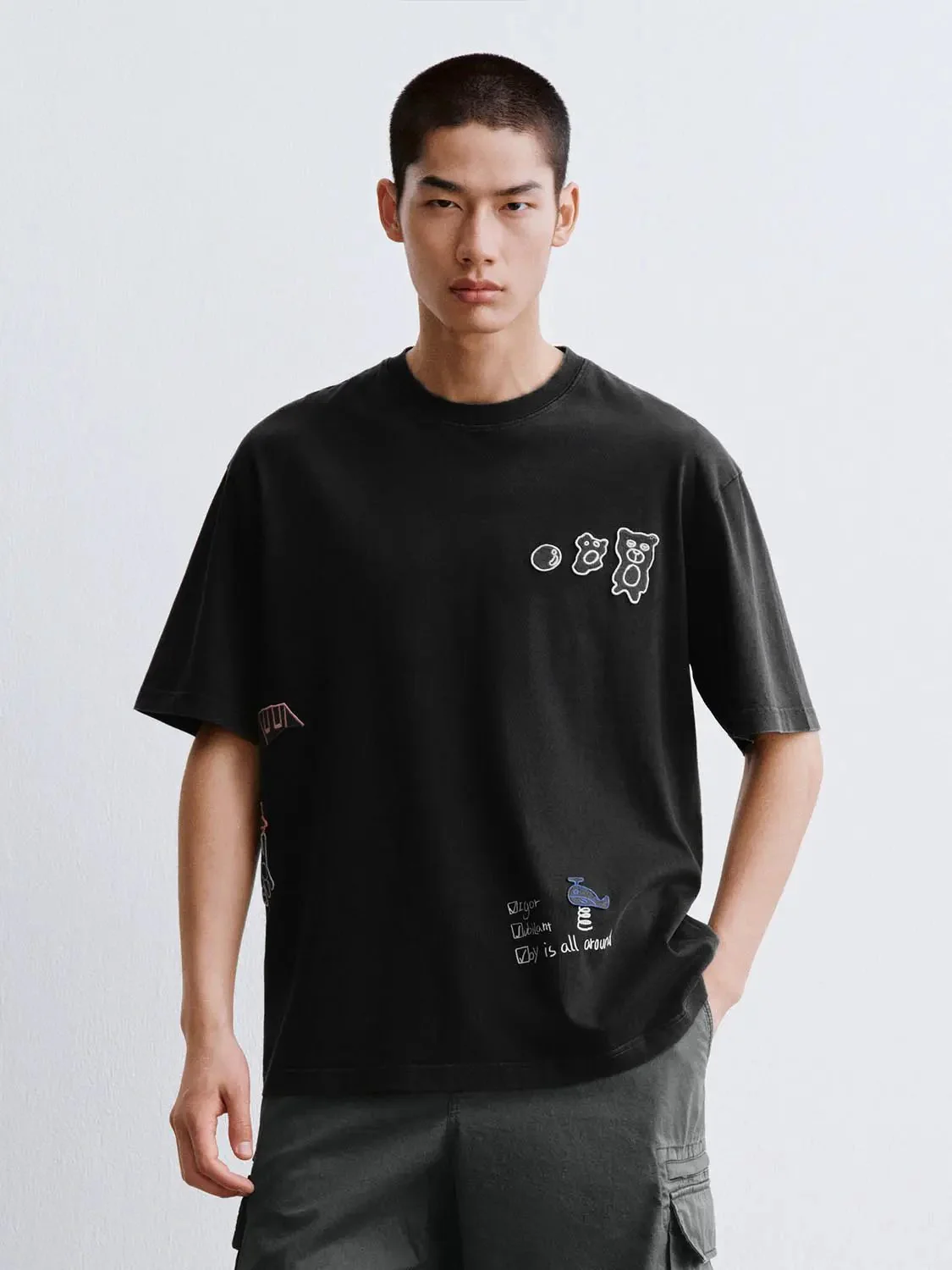 6261-cotton-graphic-tee-with-abstract-doodles-t-shirts-9.webp Cotton Graphic Tee With Abstract Doodles T-Shirts
