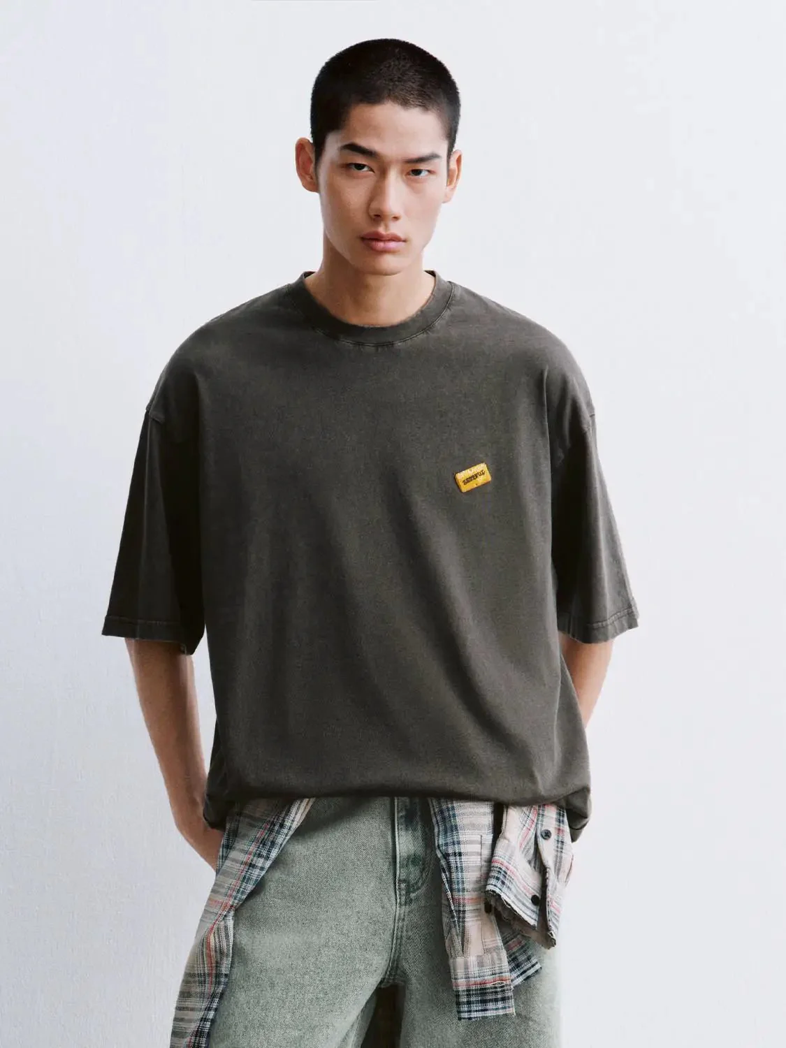 6273-oversized-yellow-patch-crew-neck-t-shirts-1.webp Oversized Yellow Patch Crew Neck T-Shirts