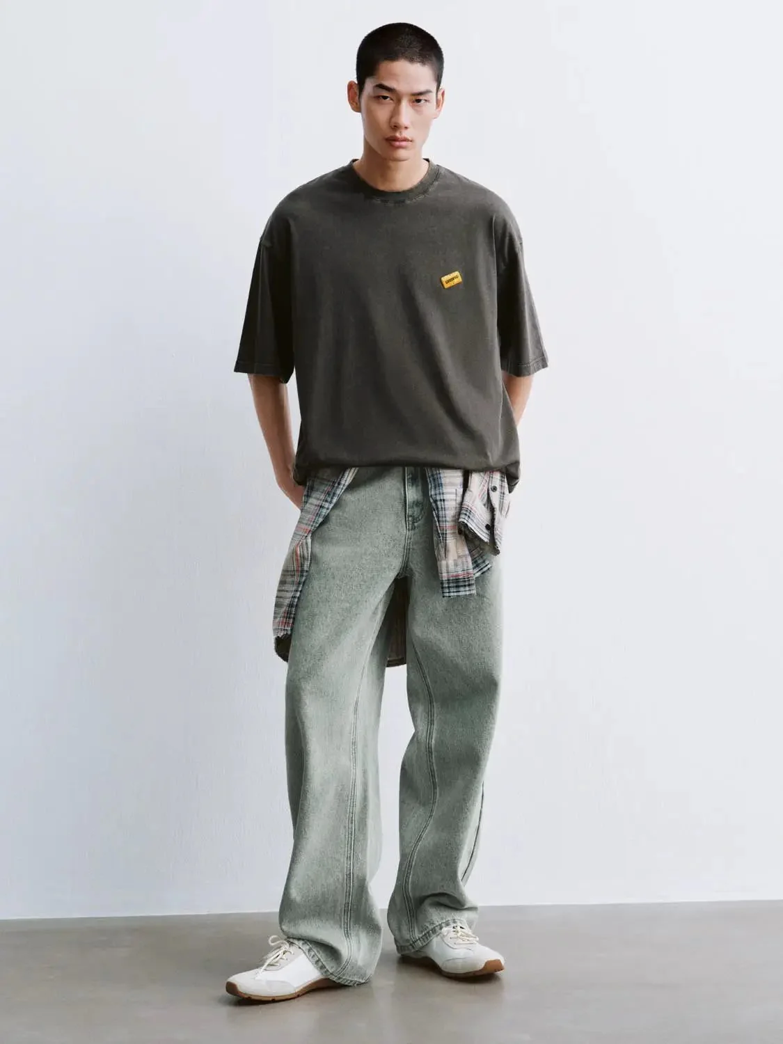6273-oversized-yellow-patch-crew-neck-t-shirts-4.webp Oversized Yellow Patch Crew Neck T-Shirts