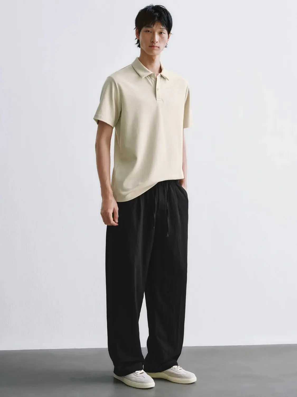 6343-black-short-sleeve-polo-shirt-21.webp Black Short Sleeve Polo Shirt