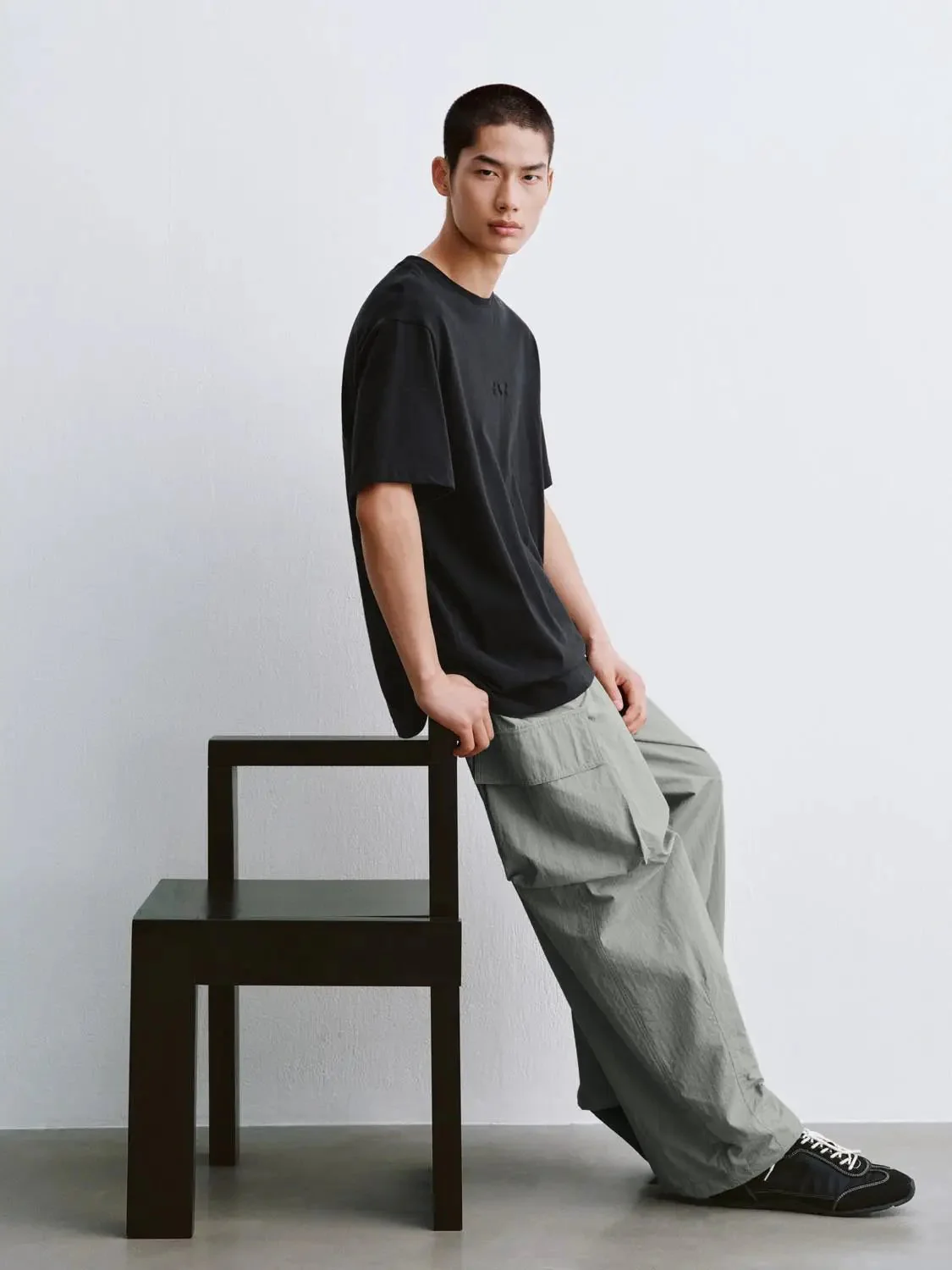Cotton Jersey Minimal Embossed Logo Crew Neck T-Shirts