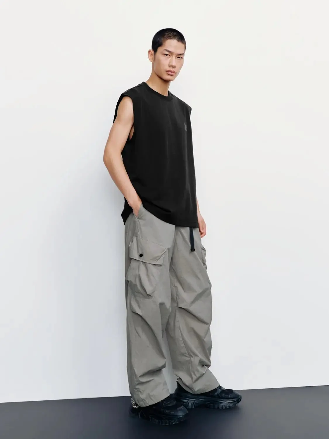 Cotton Black Sleeveless Design With Minimal Logo Tank Tops