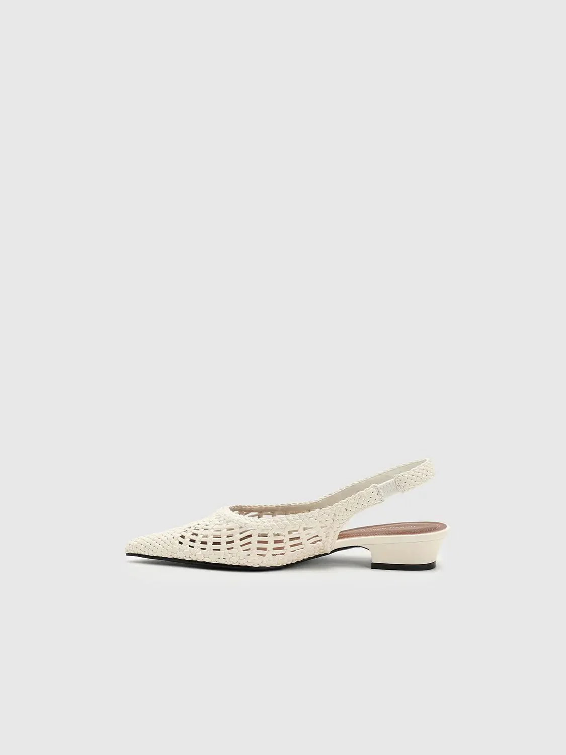 648-point-toe-heeled-slingbacks-2.webp Point-Toe Heeled Slingbacks