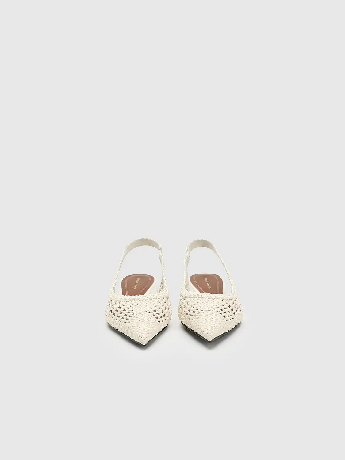 648-point-toe-heeled-slingbacks-3.webp Point-Toe Heeled Slingbacks
