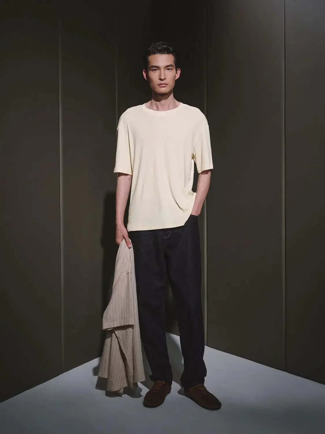 6495-cotton-linen-blend-everyday-wear-medium-stretch-t-shirts-4.webp Cotton Linen Blend Everyday Wear Medium Stretch T-Shirts