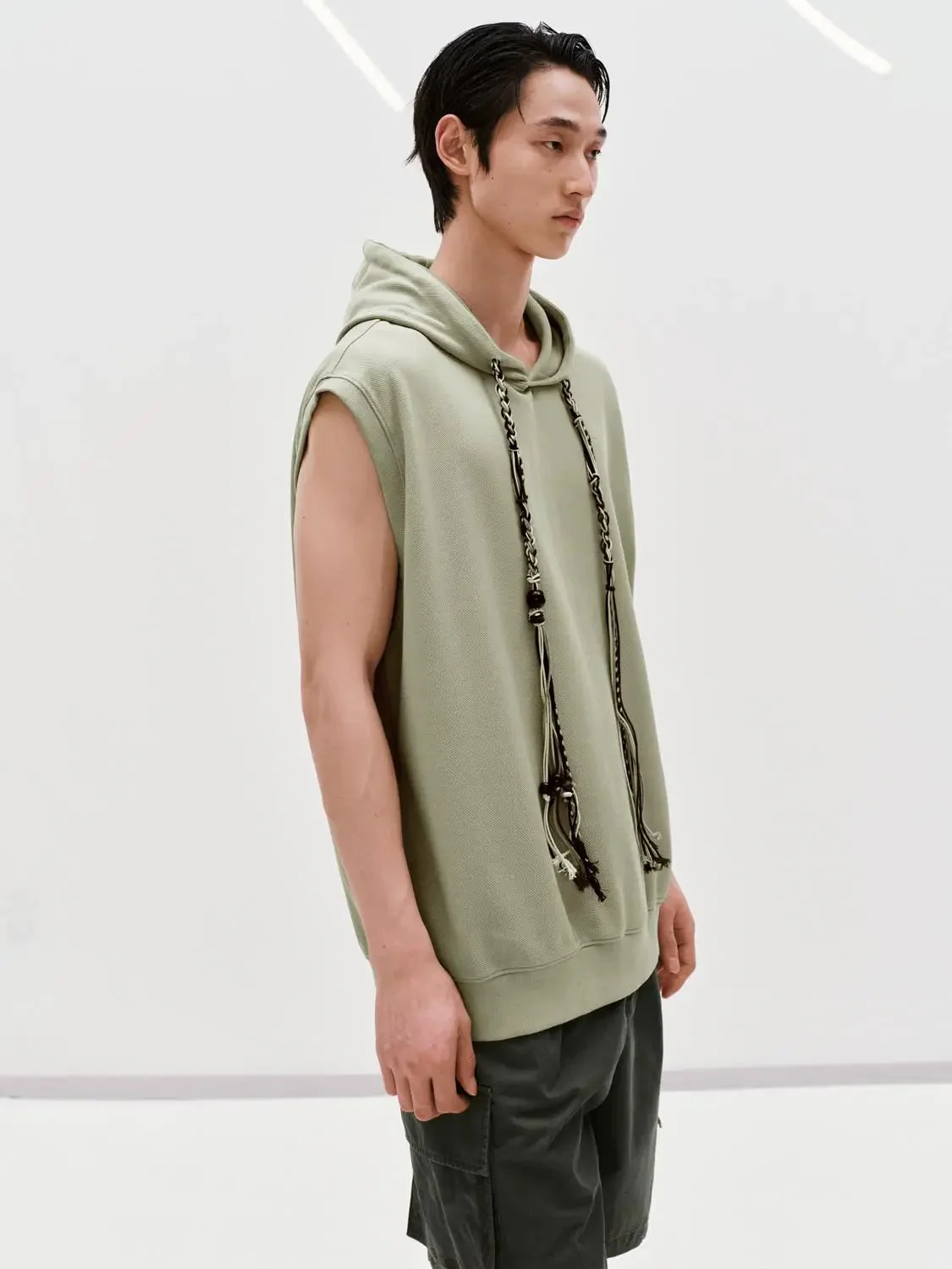6514-medium-stretch-cotton-blend-sleeveless-hoodie-tank-tops-2.webp Medium Stretch Cotton Blend Sleeveless Hoodie Tank Tops