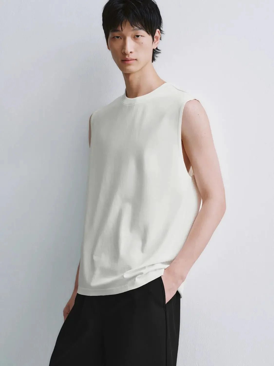 6525-cotton-blend-medium-stretch-tank-tops-2.webp Cotton Blend Medium Stretch Tank Tops