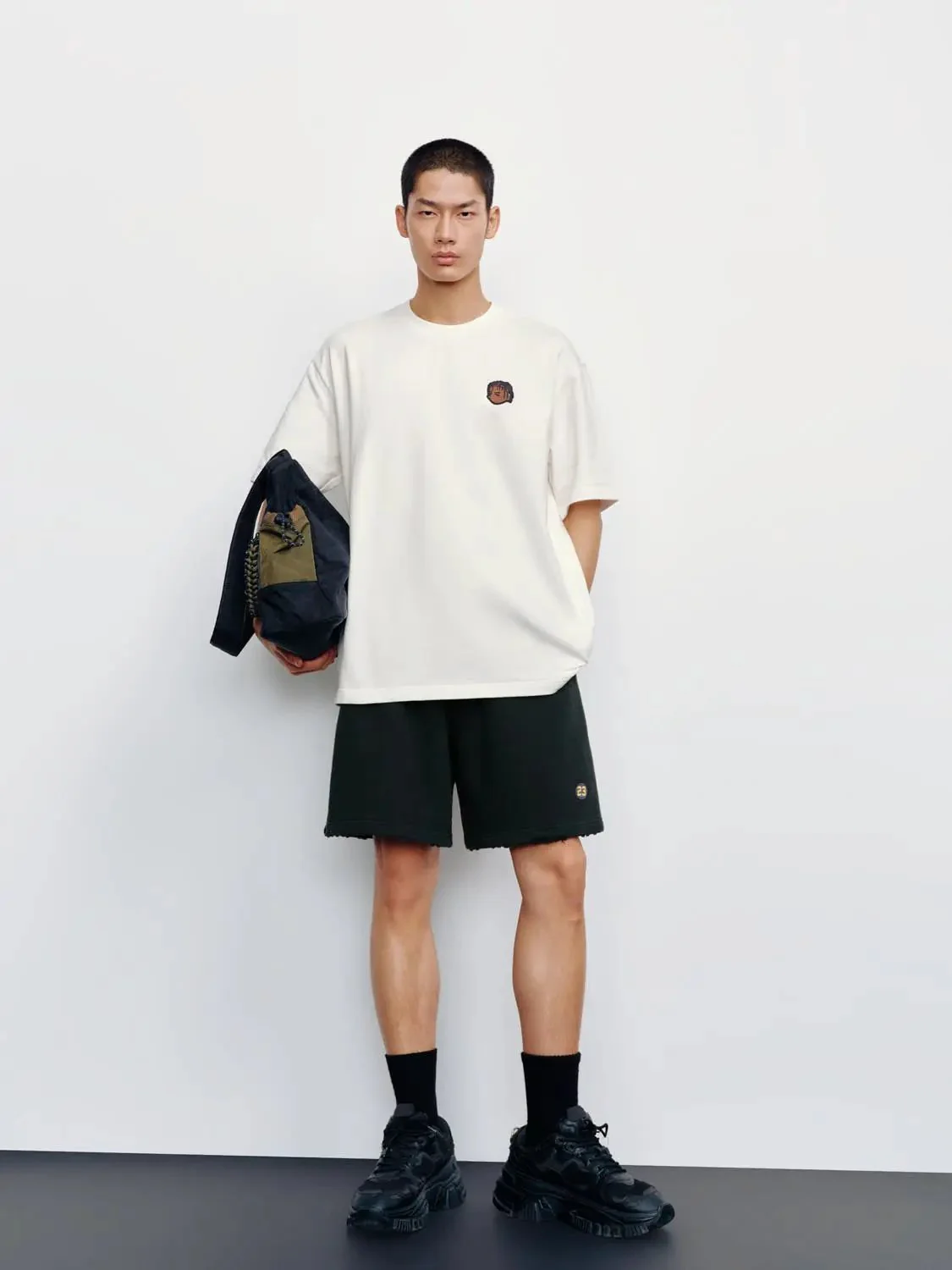 6537-thick-stretch-drawstring-pull-on-shorts-2.webp Thick Stretch Drawstring Pull On Shorts