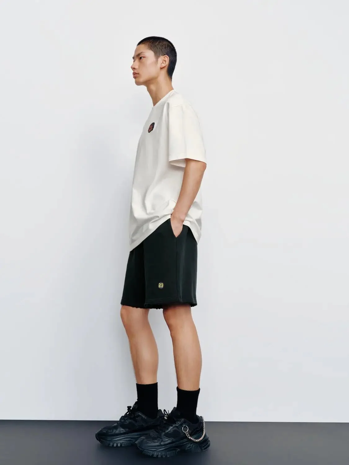 6537-thick-stretch-drawstring-pull-on-shorts-3.webp Thick Stretch Drawstring Pull On Shorts