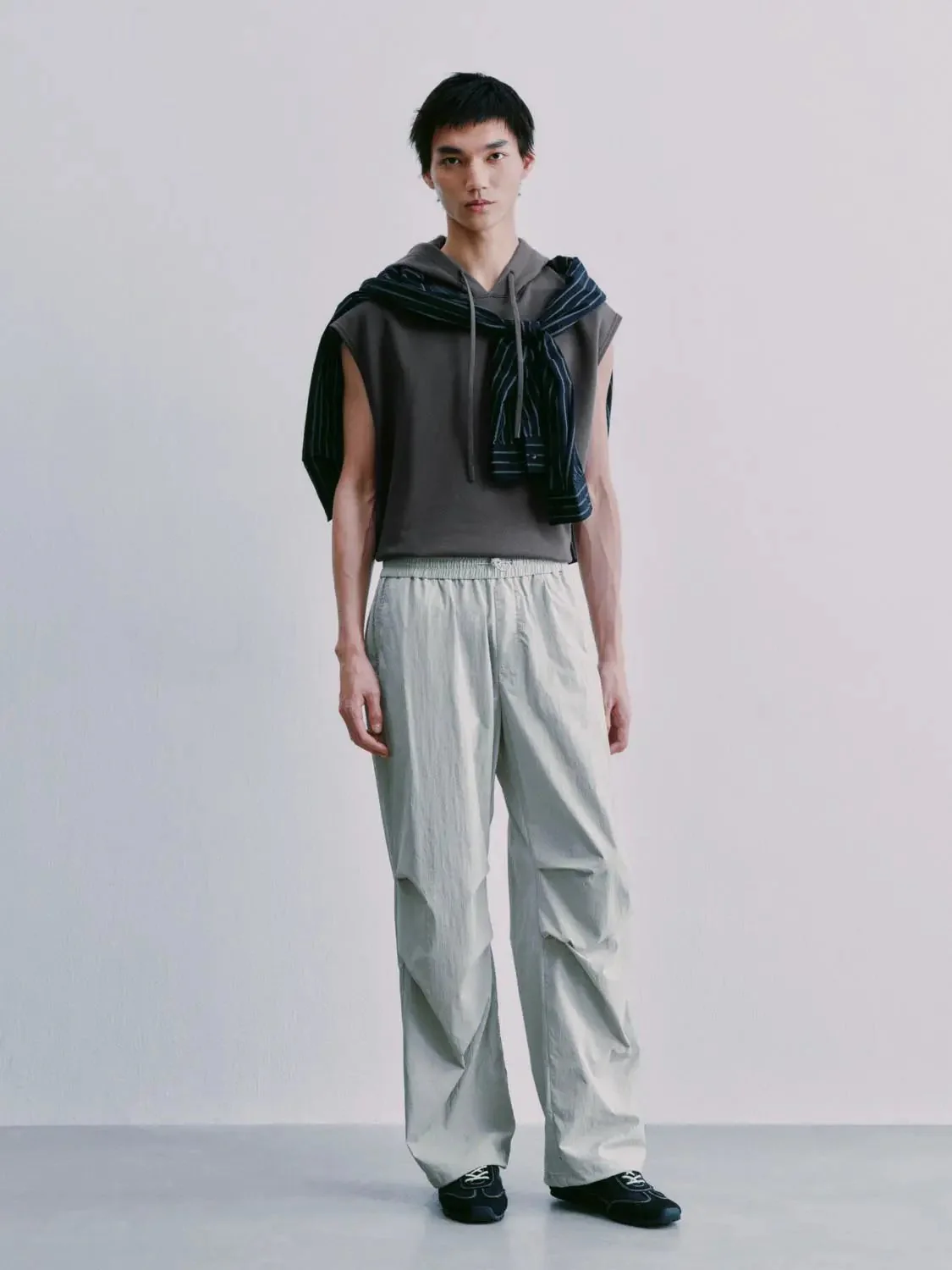 6631-sleeveless-hoodie-tank-tops-12.webp Sleeveless Hoodie Tank Tops