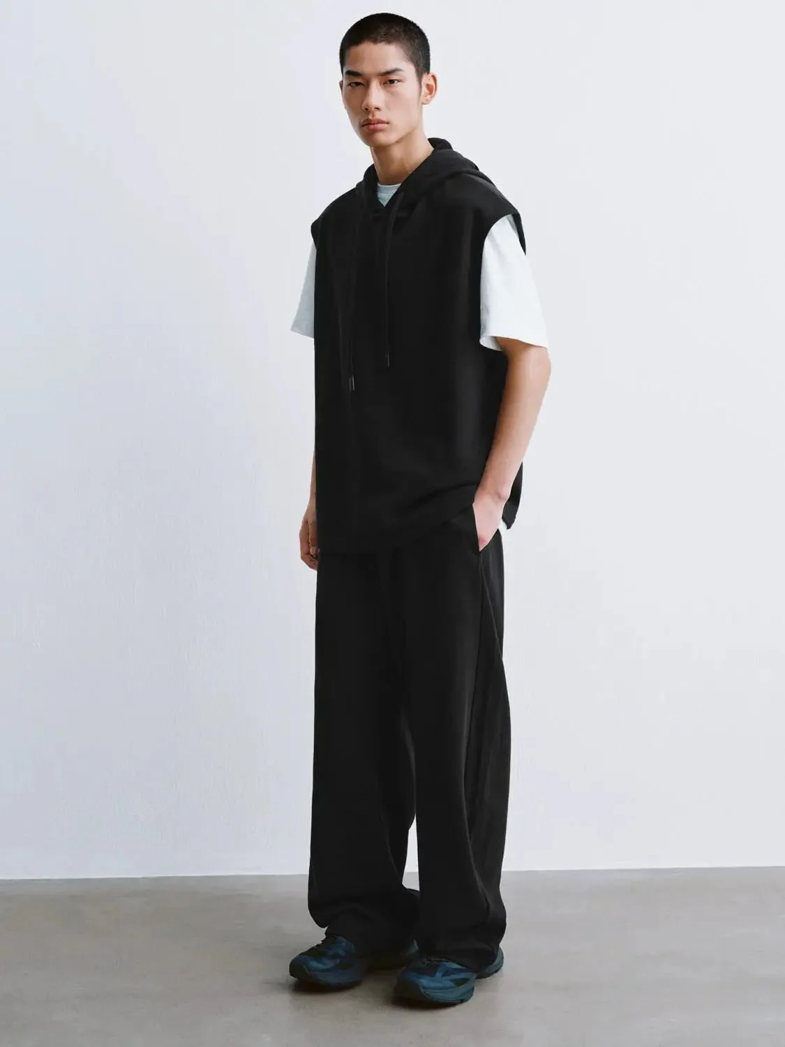 6631-sleeveless-hoodie-tank-tops-5.webp Sleeveless Hoodie Tank Tops