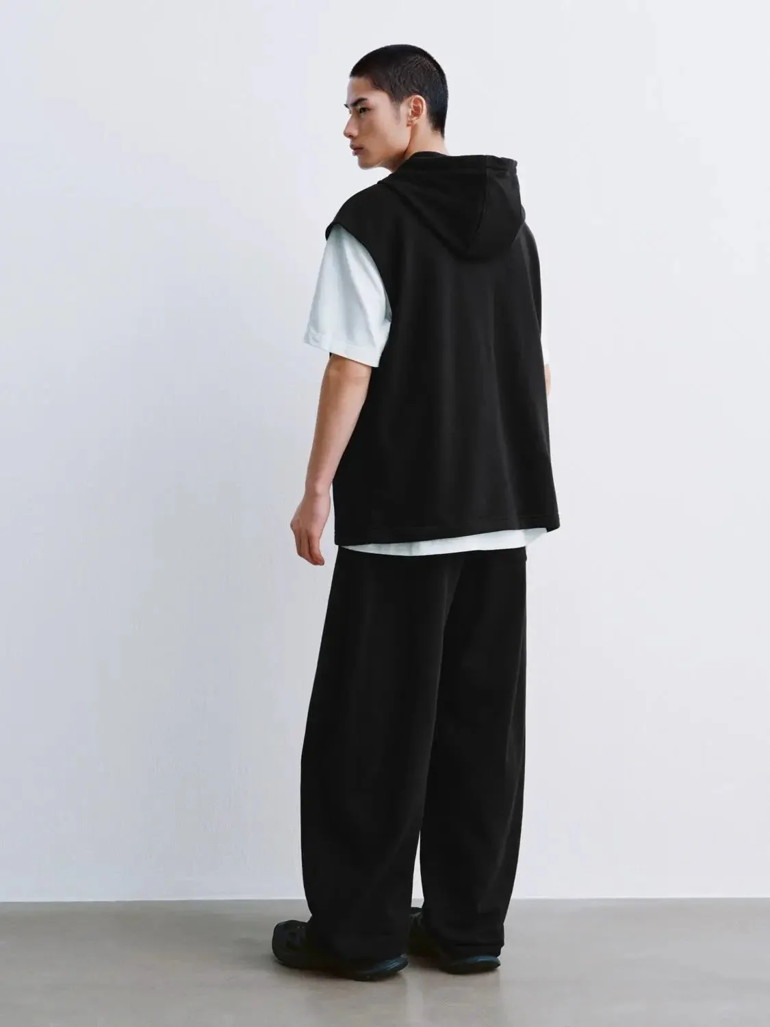 6631-sleeveless-hoodie-tank-tops-6.webp Sleeveless Hoodie Tank Tops