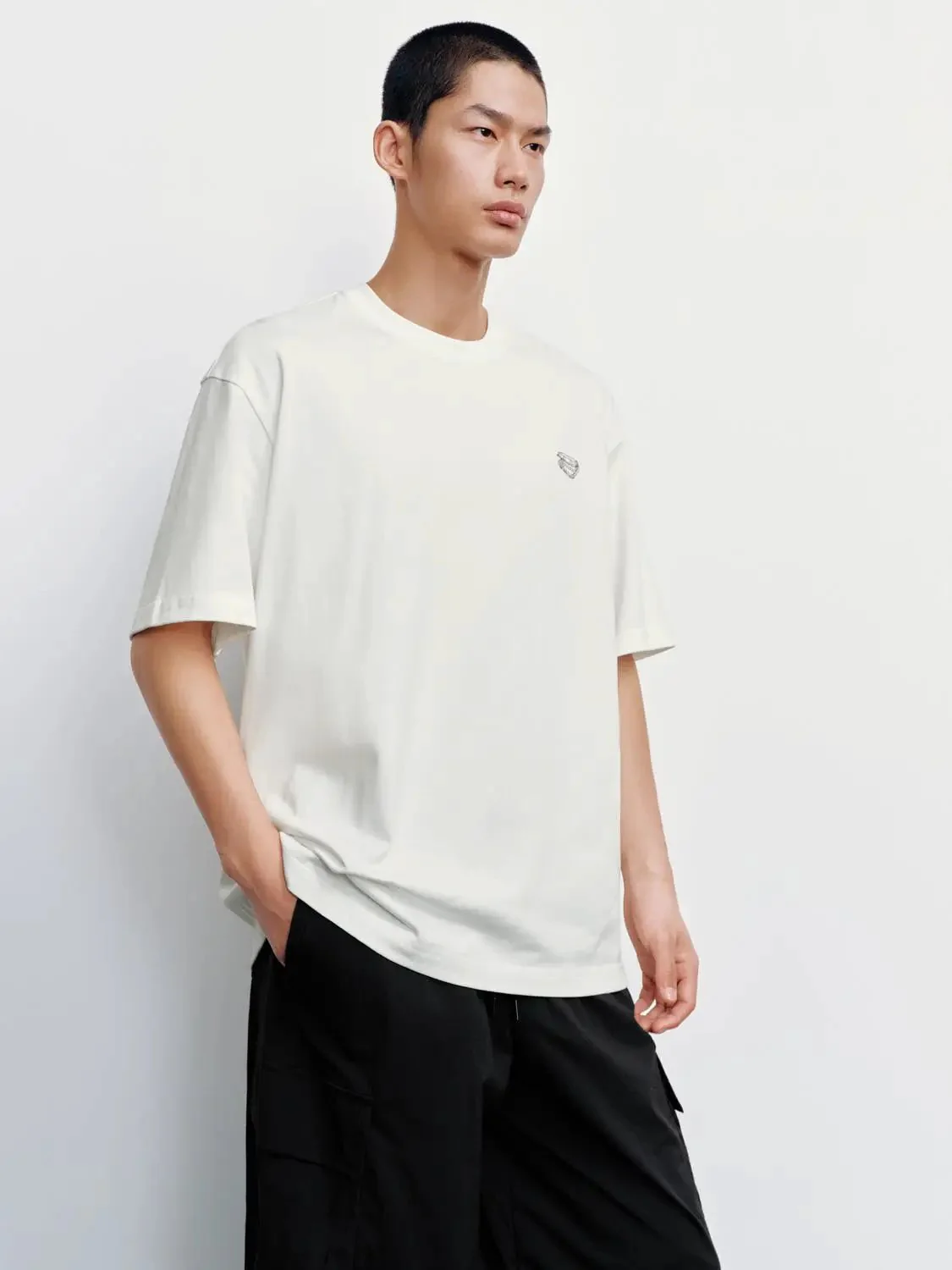 6642-printed-crew-neck-loose-fit-t-shirts-10.webp Printed Crew Neck Loose-Fit T-Shirts