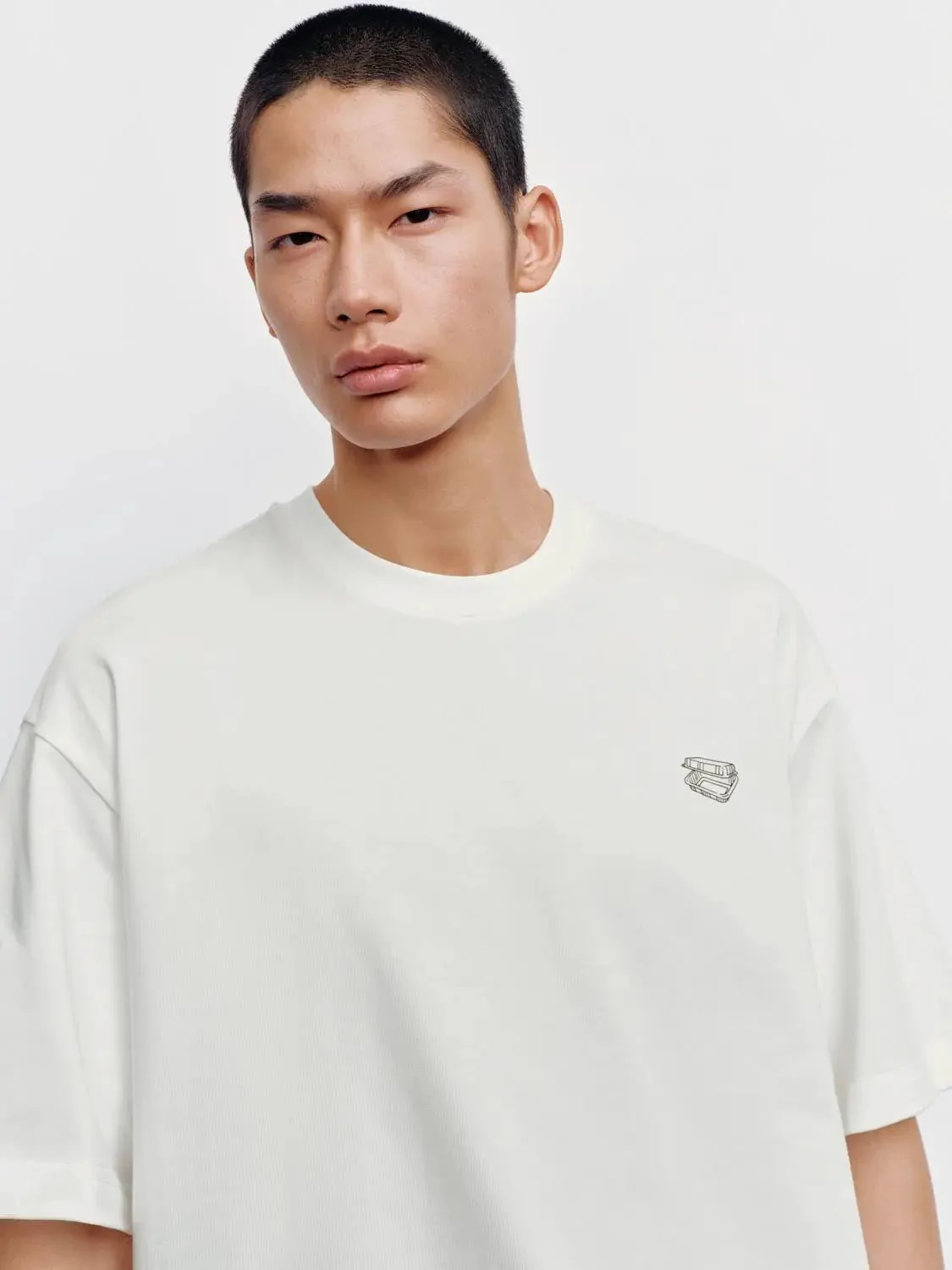 6642-printed-crew-neck-loose-fit-t-shirts-11.webp Printed Crew Neck Loose-Fit T-Shirts
