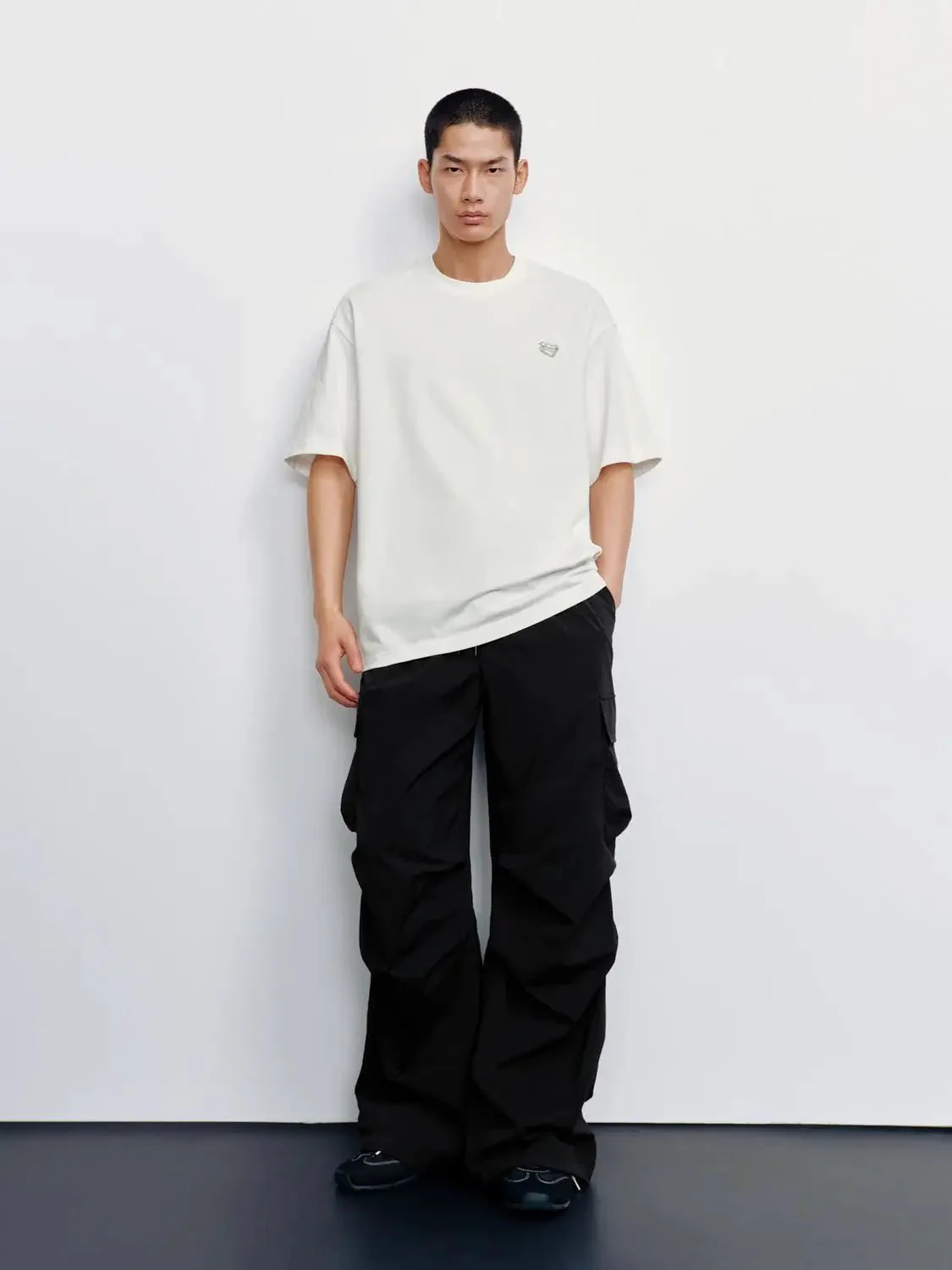 6642-printed-crew-neck-loose-fit-t-shirts-12.webp Printed Crew Neck Loose-Fit T-Shirts