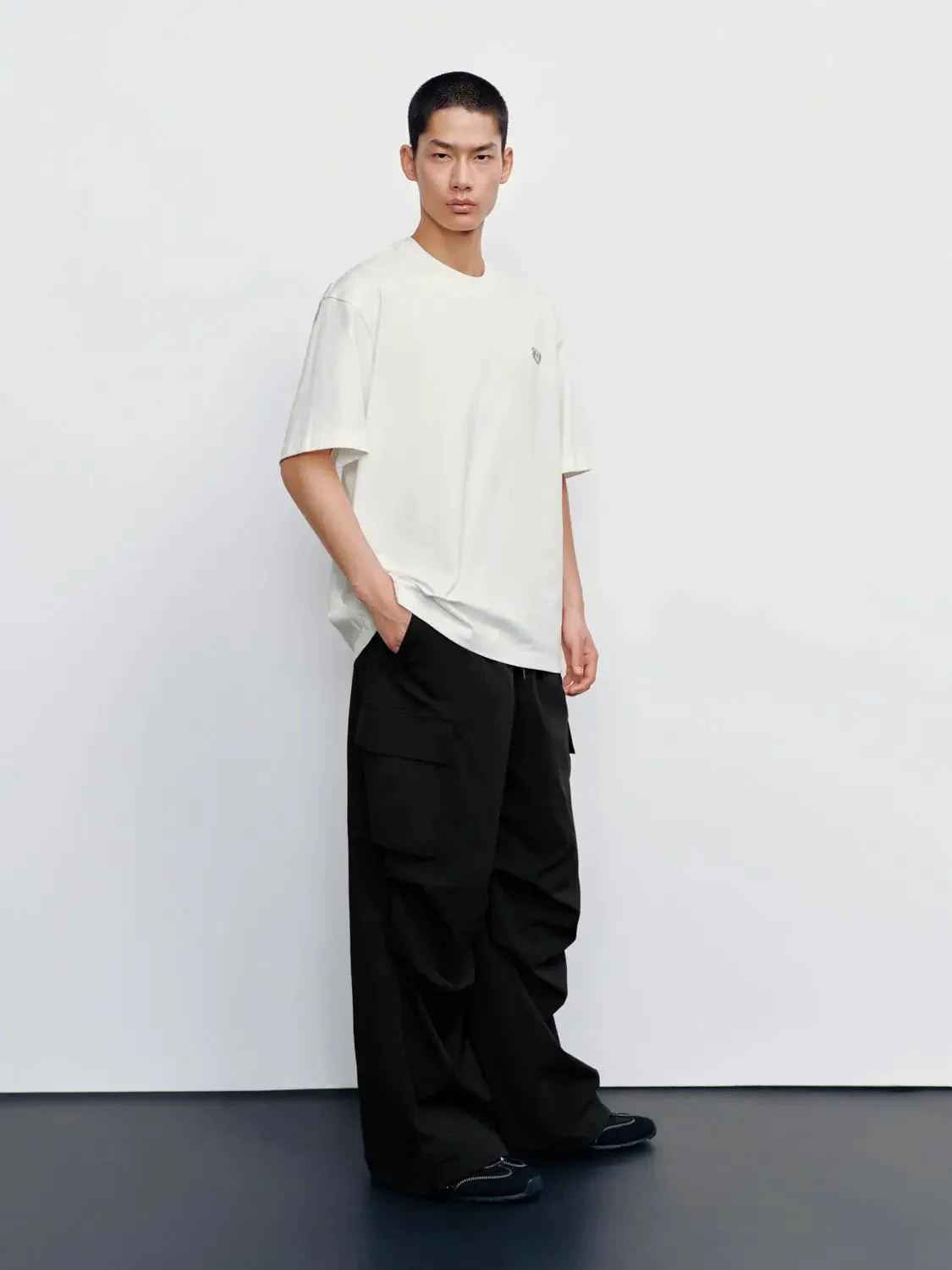 6642-printed-crew-neck-loose-fit-t-shirts-13.webp Printed Crew Neck Loose-Fit T-Shirts