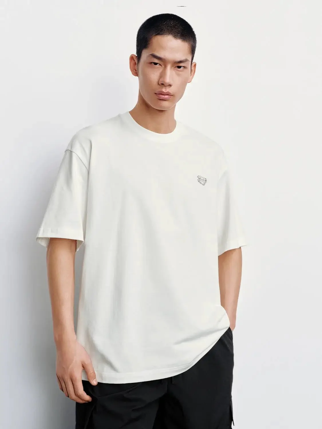 6642-printed-crew-neck-loose-fit-t-shirts-18.webp Printed Crew Neck Loose-Fit T-Shirts
