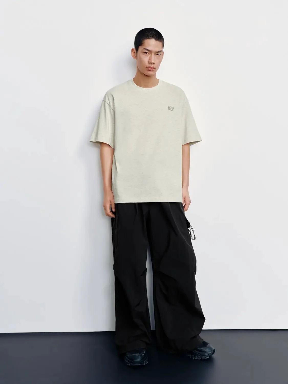 6642-printed-crew-neck-loose-fit-t-shirts-5.webp Printed Crew Neck Loose-Fit T-Shirts