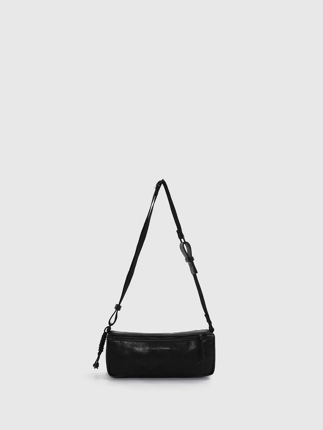 6659-minimalist-textile-lined-faux-leather-crossbody-bags-4.webp Minimalist Textile Lined Faux Leather Crossbody Bags