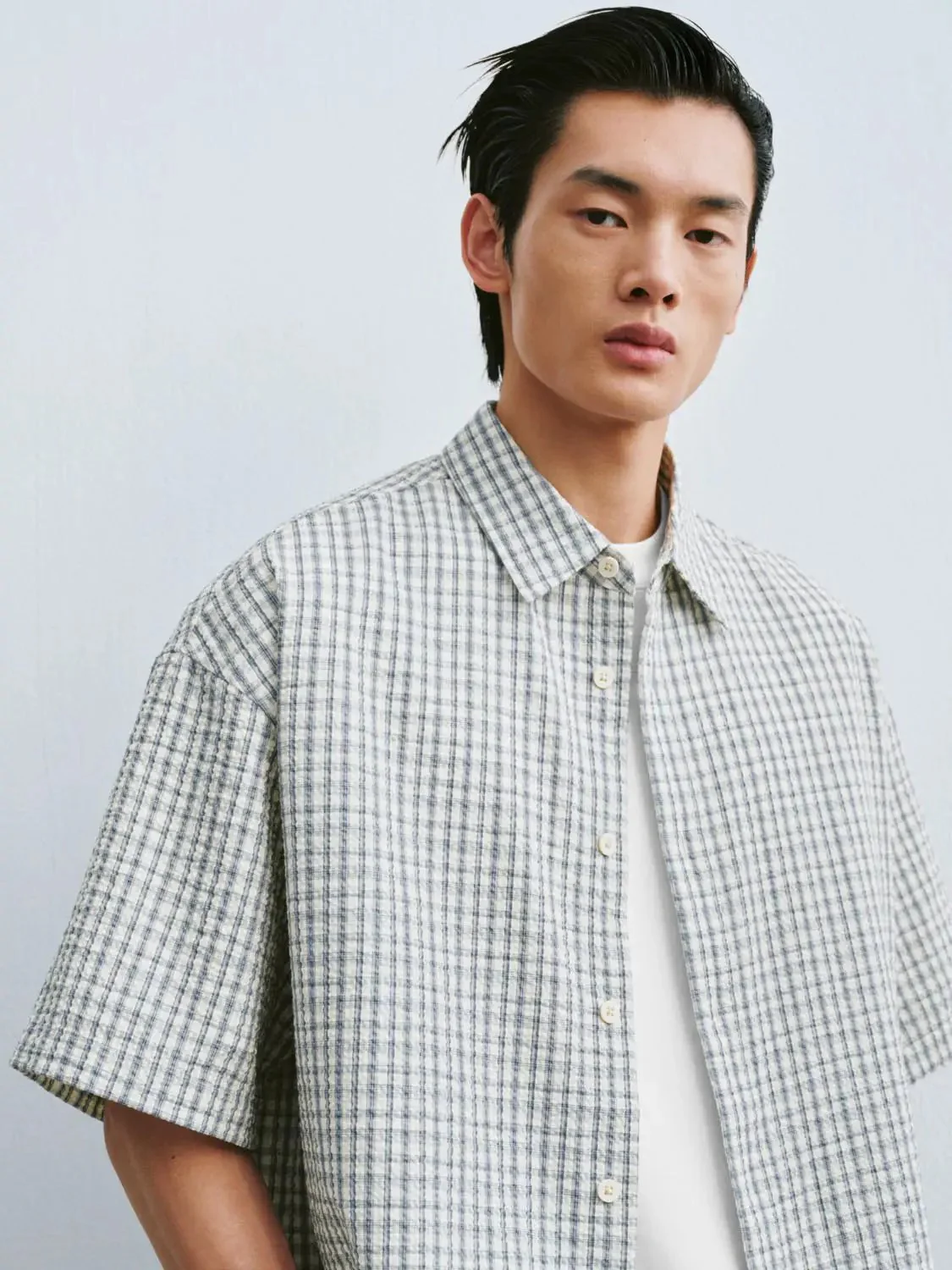 6686-checkered-polyester-cotton-blend-short-sleeve-shirts-3.webp Checkered Polyester Cotton Blend Short Sleeve Shirts