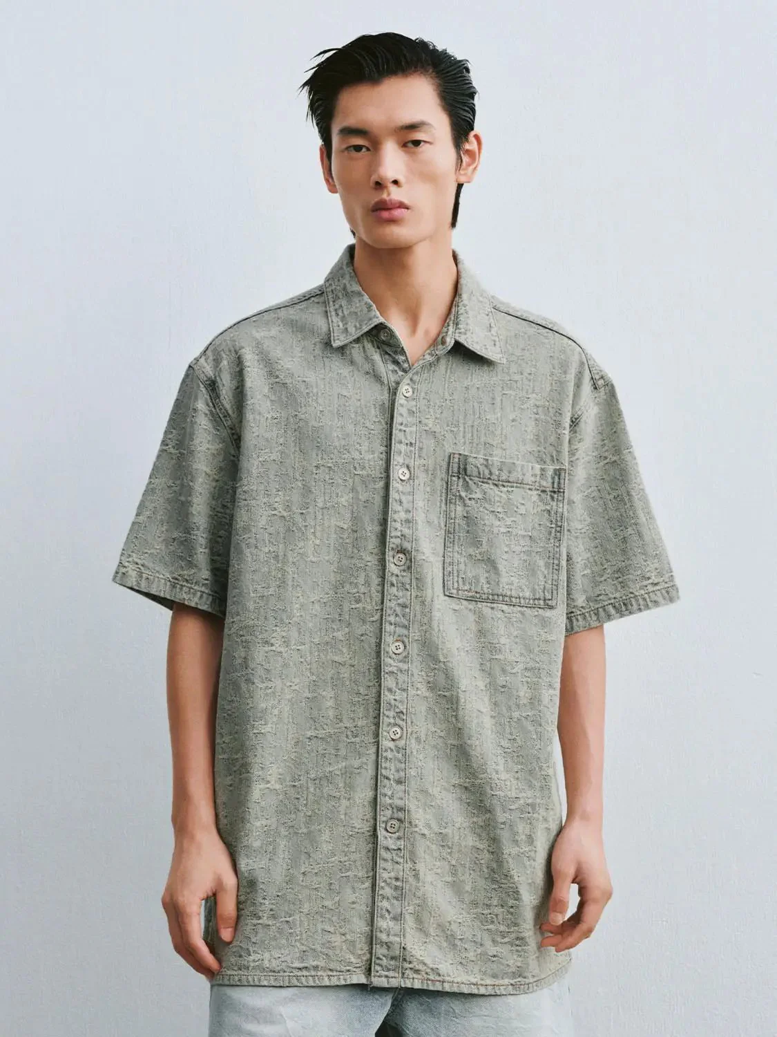 6699-short-sleeve-chest-pocket-denim-shirts-1.webp Short Sleeve Chest Pocket Denim Shirts