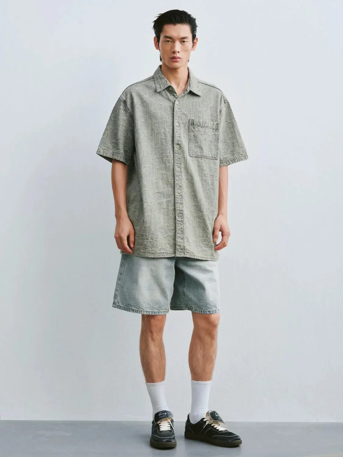6699-short-sleeve-chest-pocket-denim-shirts-4.webp Short Sleeve Chest Pocket Denim Shirts