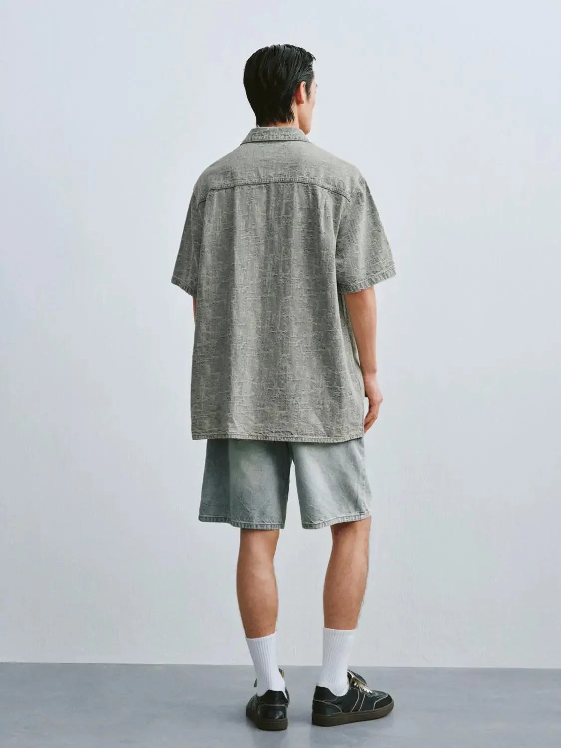 6699-short-sleeve-chest-pocket-denim-shirts-6.webp Short Sleeve Chest Pocket Denim Shirts