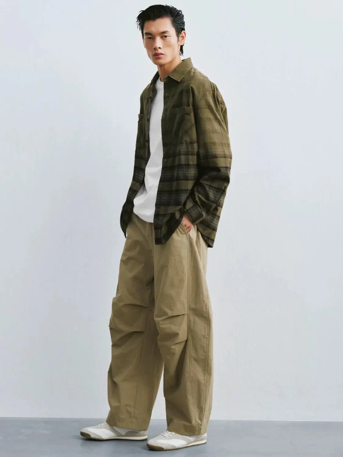 Cotton Elastane Cargo Pockets Relaxed Fit Barrel Leg Pants