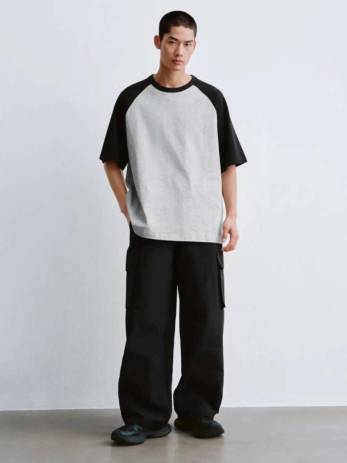 6738-cotton-blend-raglan-sleeve-contrast-t-shirts-4.webp Cotton Blend Raglan Sleeve Contrast T-Shirts