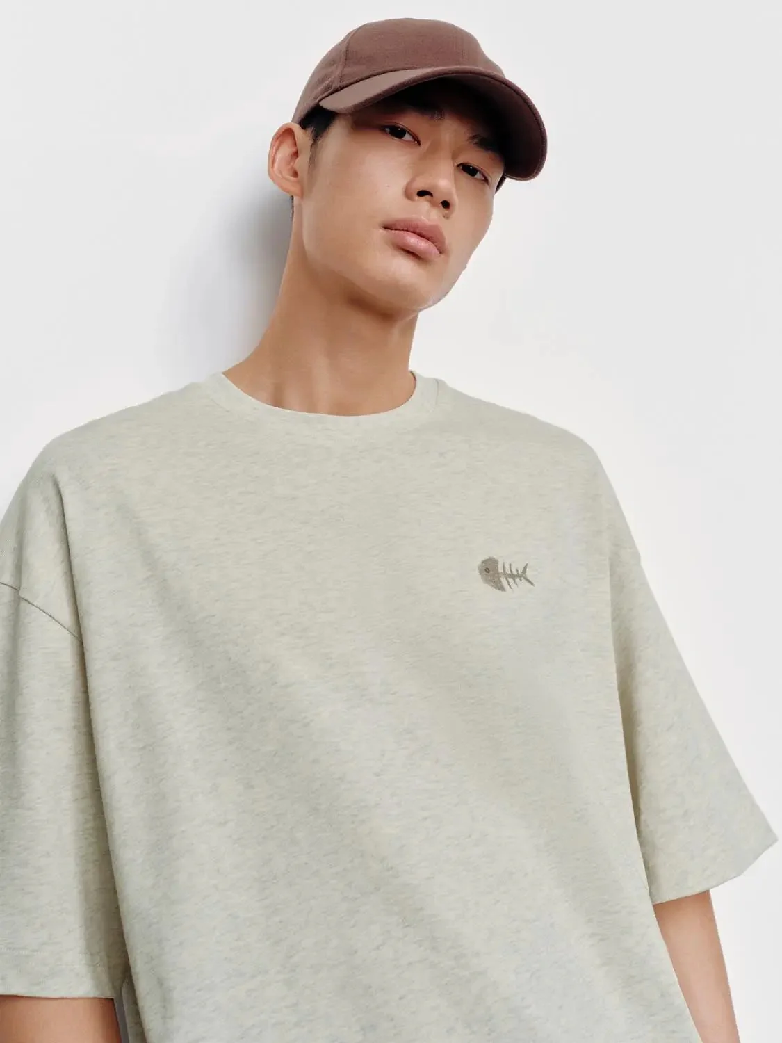6771-cotton-crew-neck-tee-with-small-fish-skeleton-print-t-shirts-3.webp Cotton Crew Neck Tee With Small Fish Skeleton Print T-Shirts