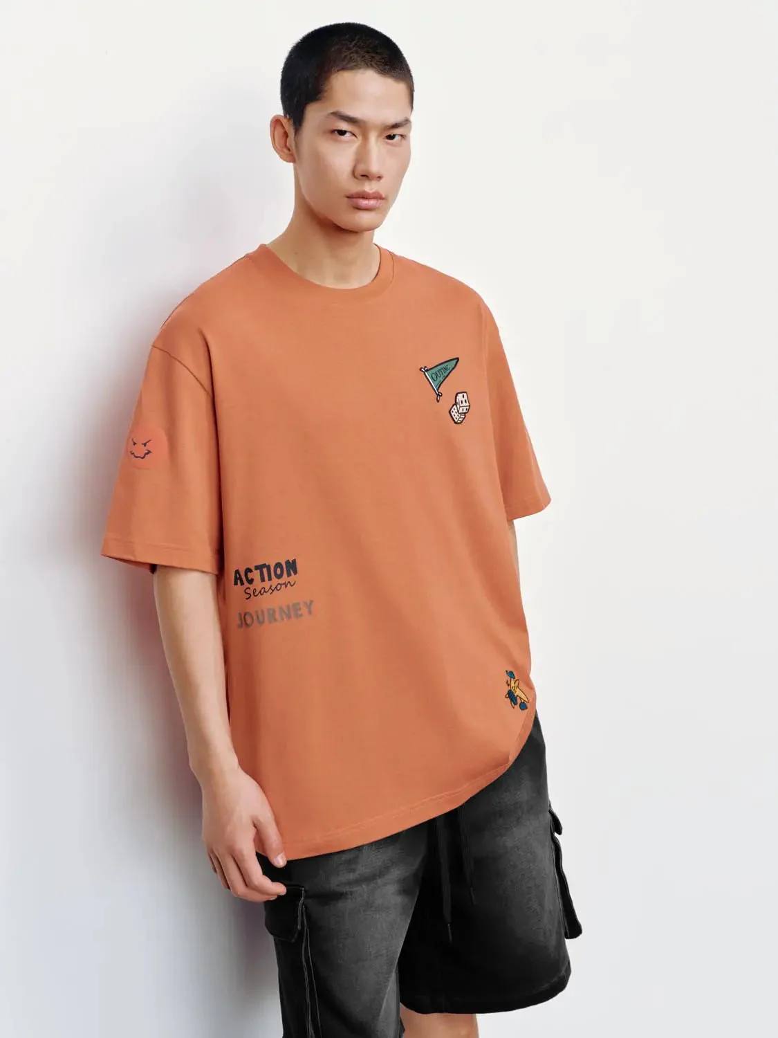 6783-cotton-embroidered-print-crew-neck-t-shirts-2.webp Cotton Embroidered Print Crew Neck T-Shirts