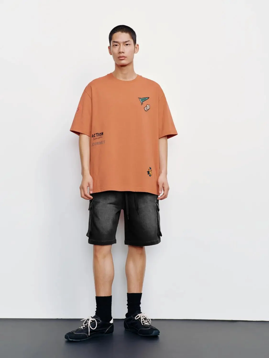6783-cotton-embroidered-print-crew-neck-t-shirts-4.webp Cotton Embroidered Print Crew Neck T-Shirts
