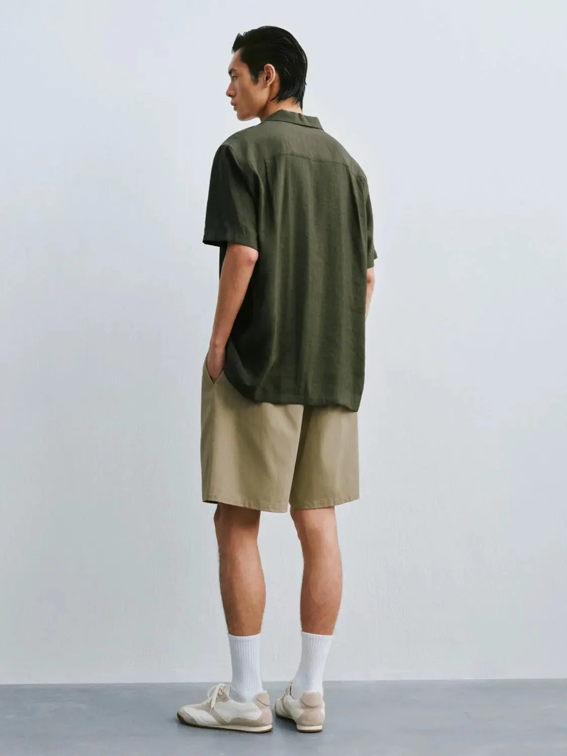 6789-olive-linen-button-front-short-sleeve-shirts-6.webp Olive Linen Button Front Short Sleeve Shirts