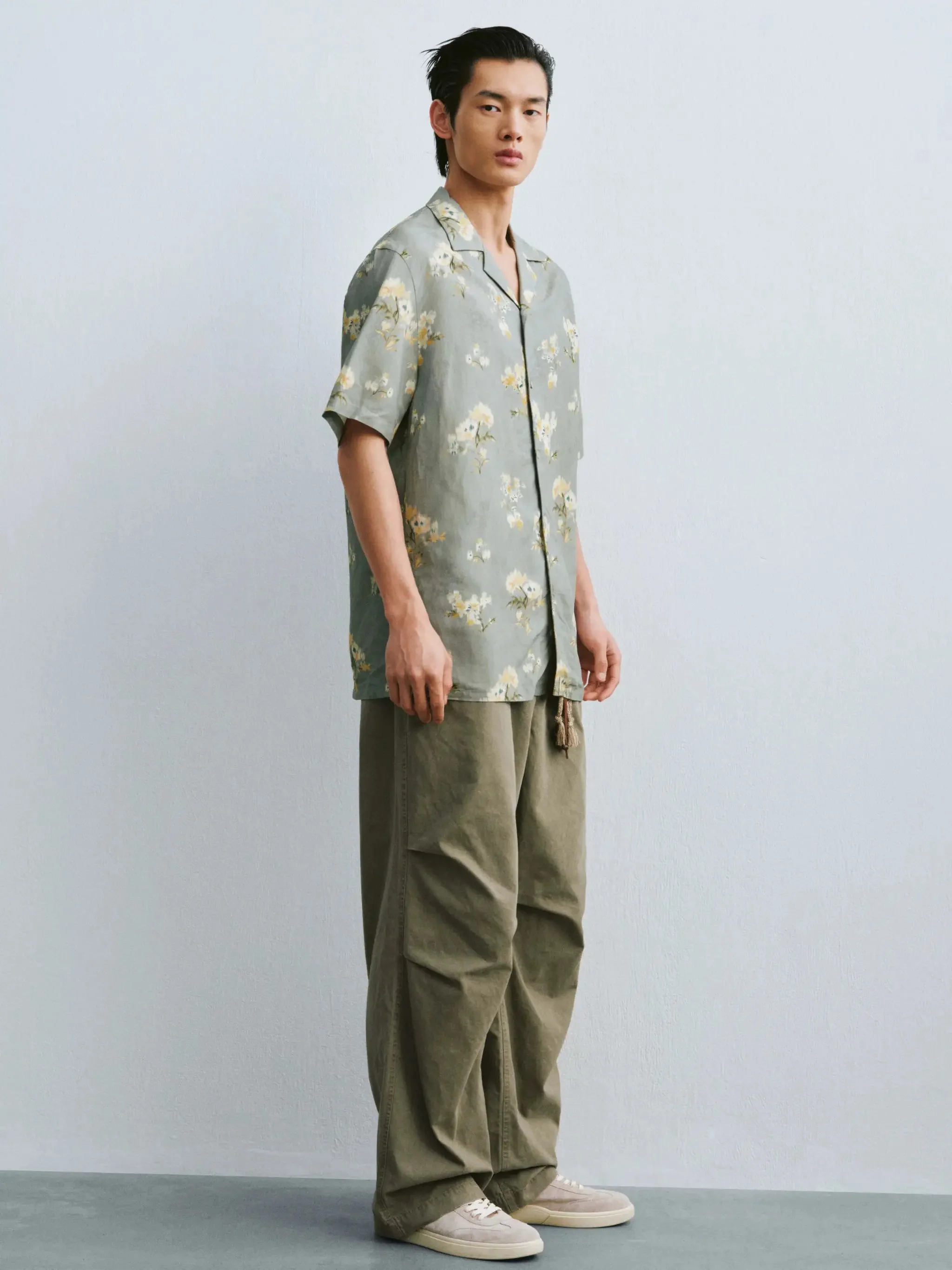 6810-printed-short-sleeve-shirts-5.webp Printed Short Sleeve Shirts