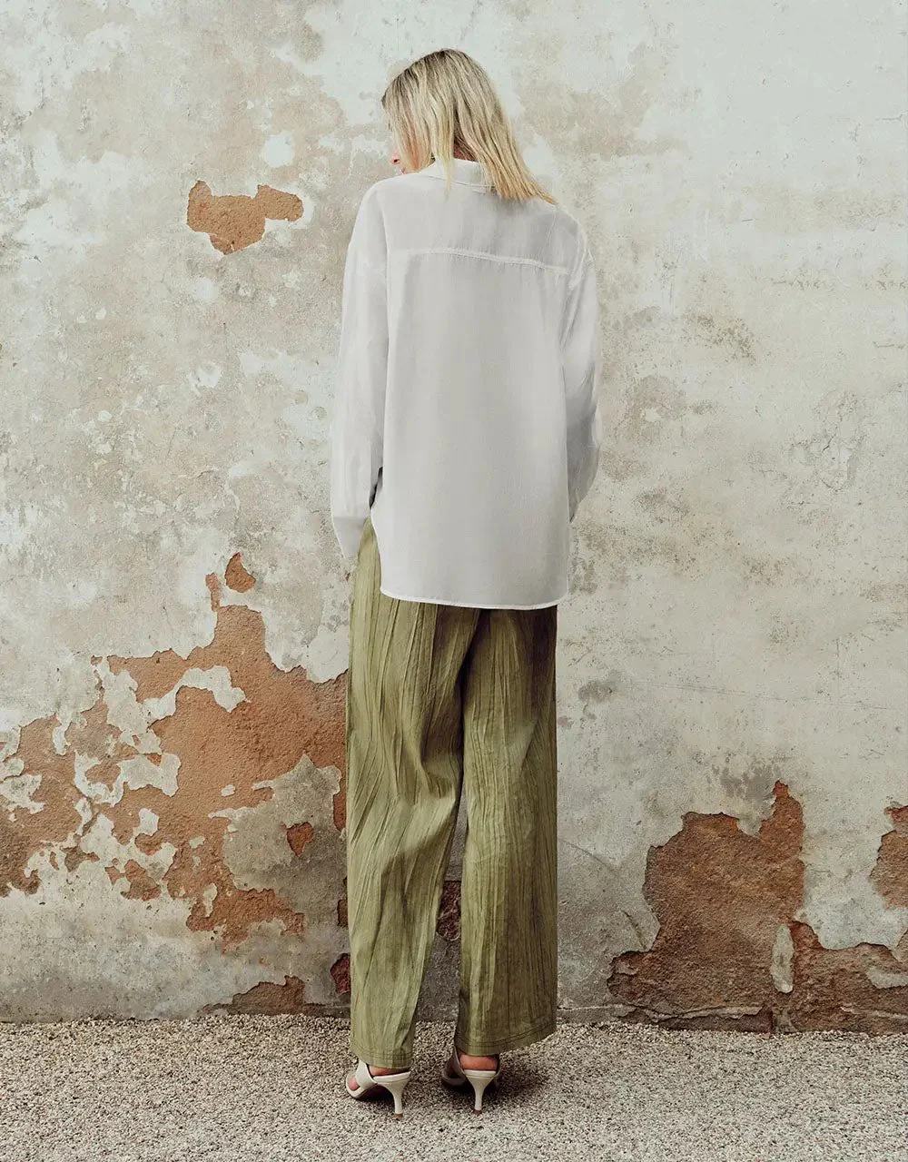 687-lyocell-button-up-with-straight-silhouette-shirt-14.webp Lyocell Button Up With Straight Silhouette Shirt